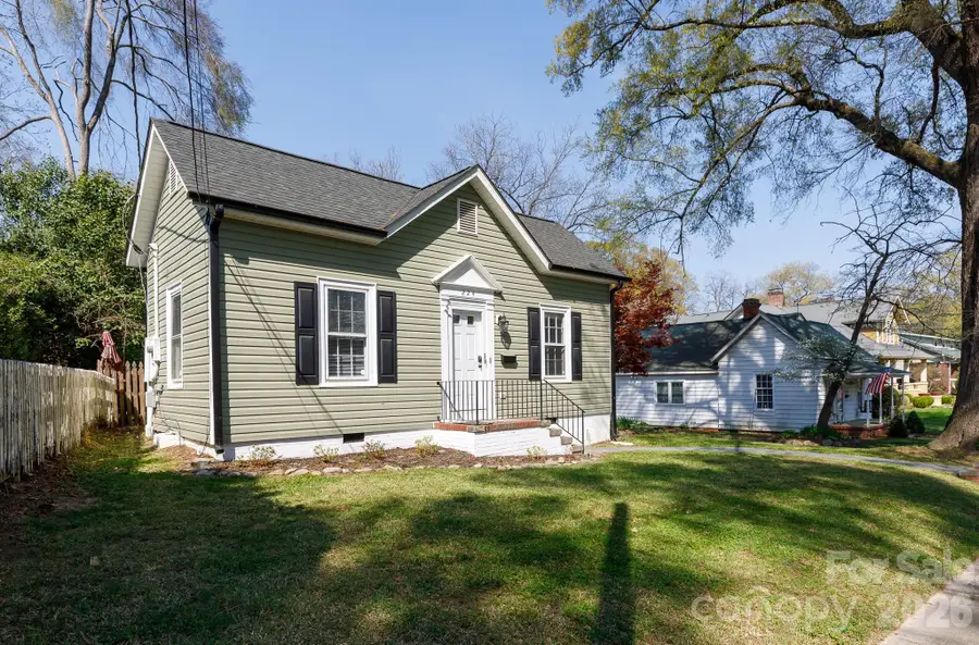 224 W 4th Avenue, Gastonia, NC 28052 - #2