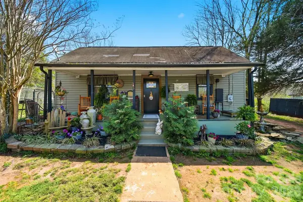 507 Oak Street Sw, Lenoir, NC 28645