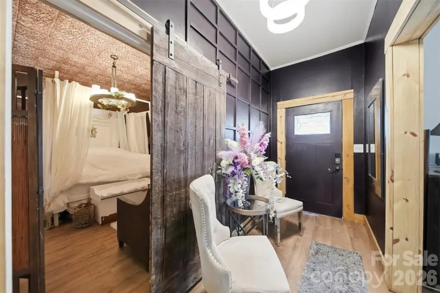 507 Oak Street Sw, Lenoir, NC 28645 - #2