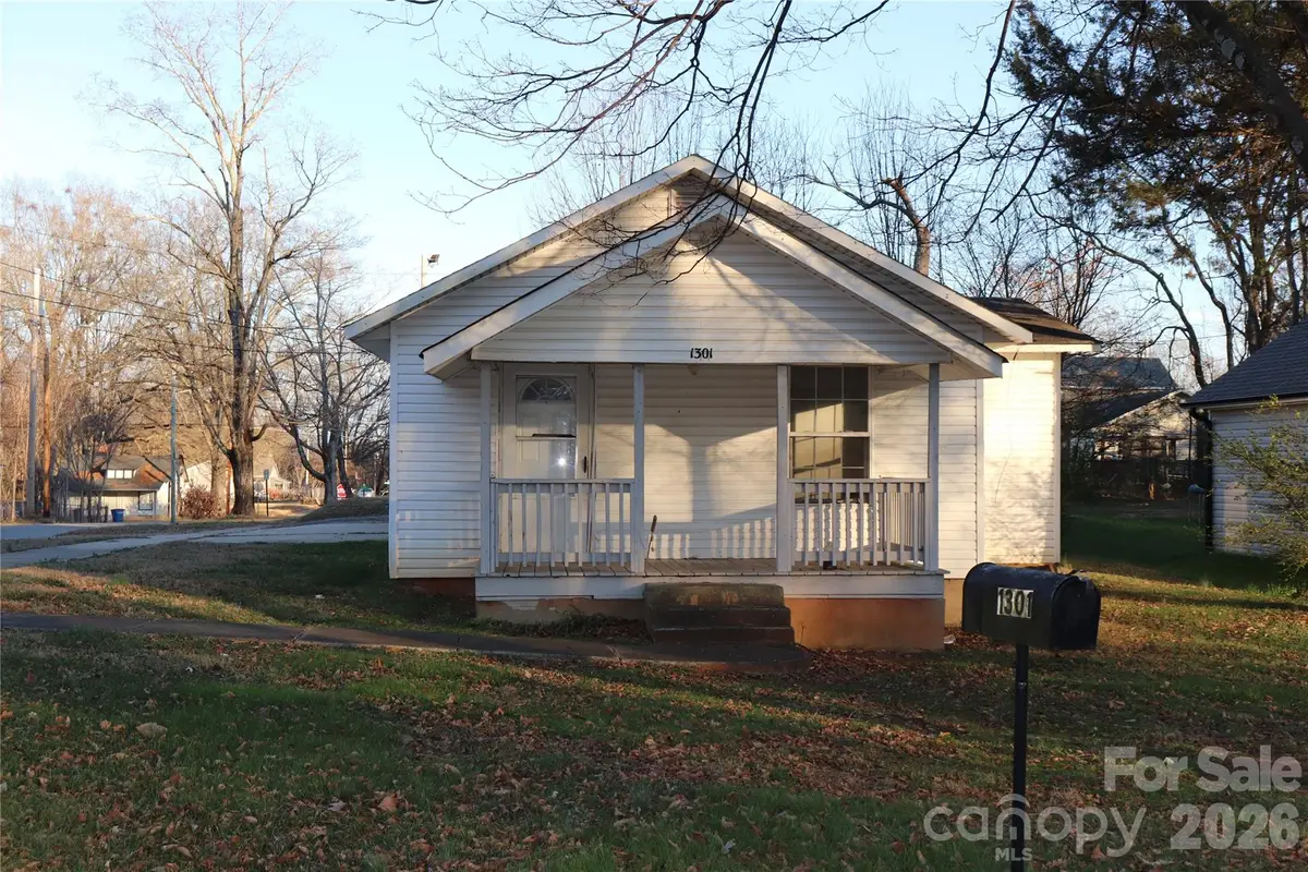1301 5th Street, Statesville, NC 28677 - #1