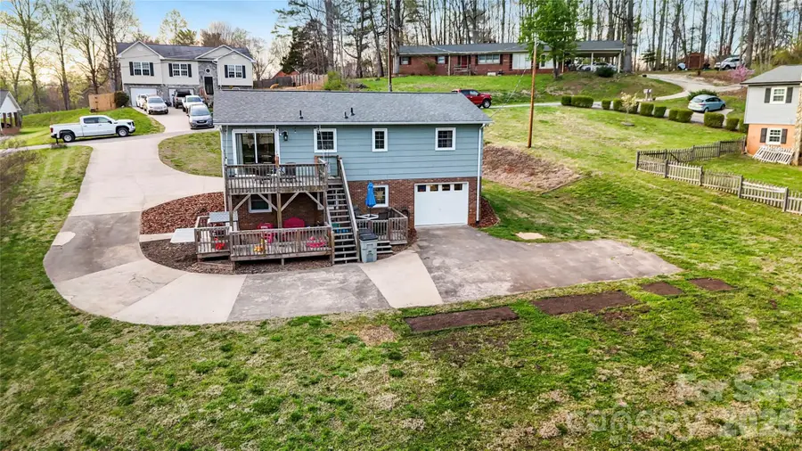 110 Winchester Drive, Lenoir, NC 28645 - #2