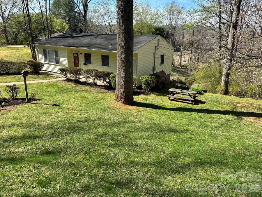 624 Broadway Street Nw, Lenoir, NC 28645 - #2