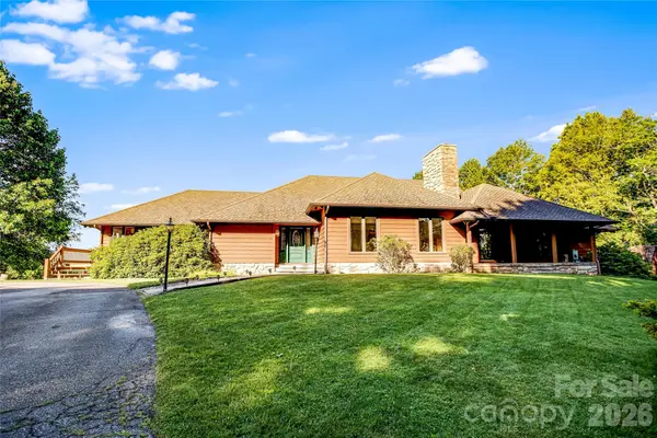 1087 Brigadoon Drive, Clyde, NC 28721