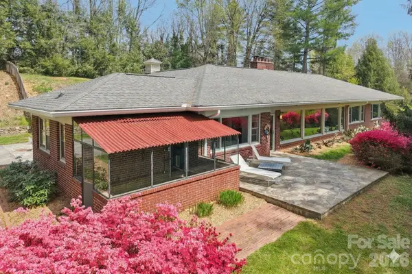 80 Sunset Drive, Marshall, NC 28753