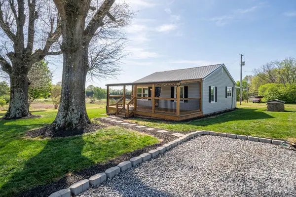 3635 Jennifer Ballenger Lane, Crouse, NC 28033