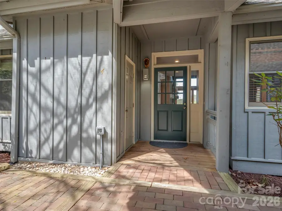 4 Wild Ivy Run, Hendersonville, NC 28739 - #3