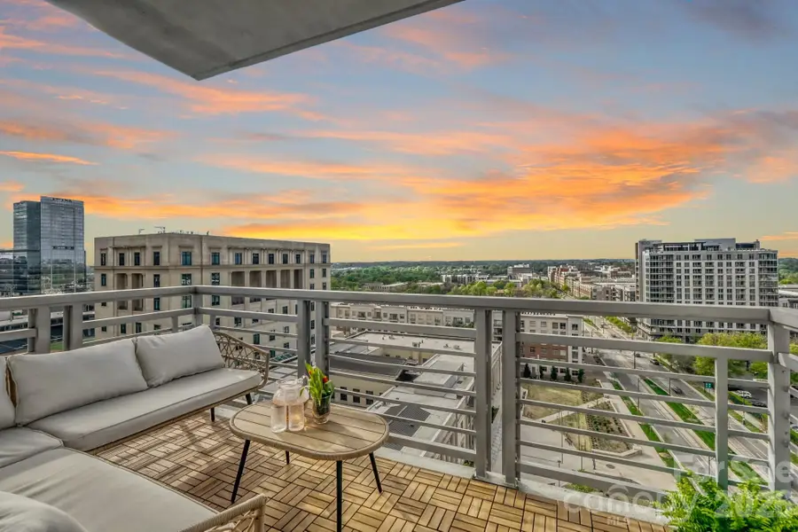 333 W Trade Street W #1105, Charlotte, NC 28202 - #2