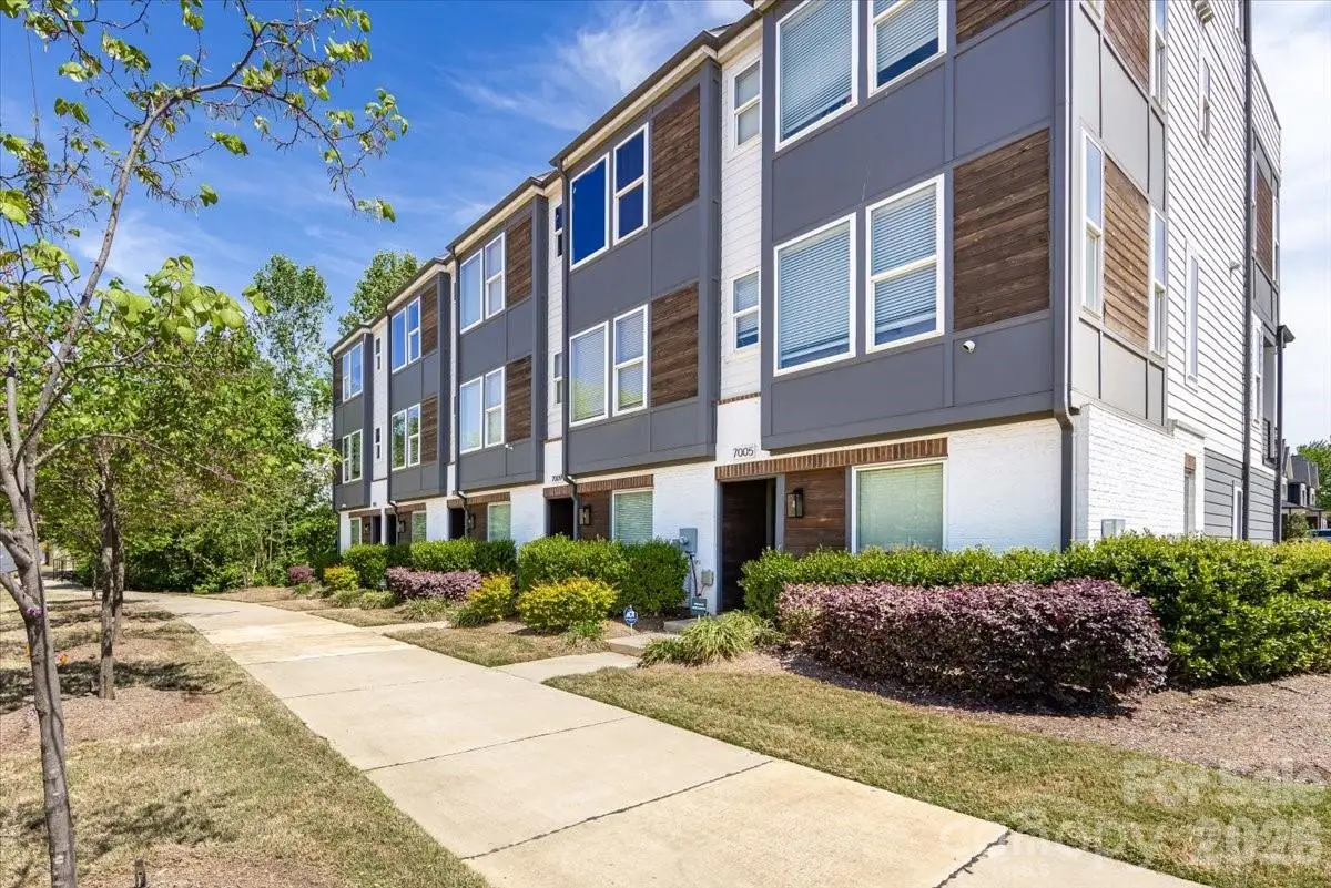 7017 Loso Commons Way, Charlotte, NC 28217 - #1