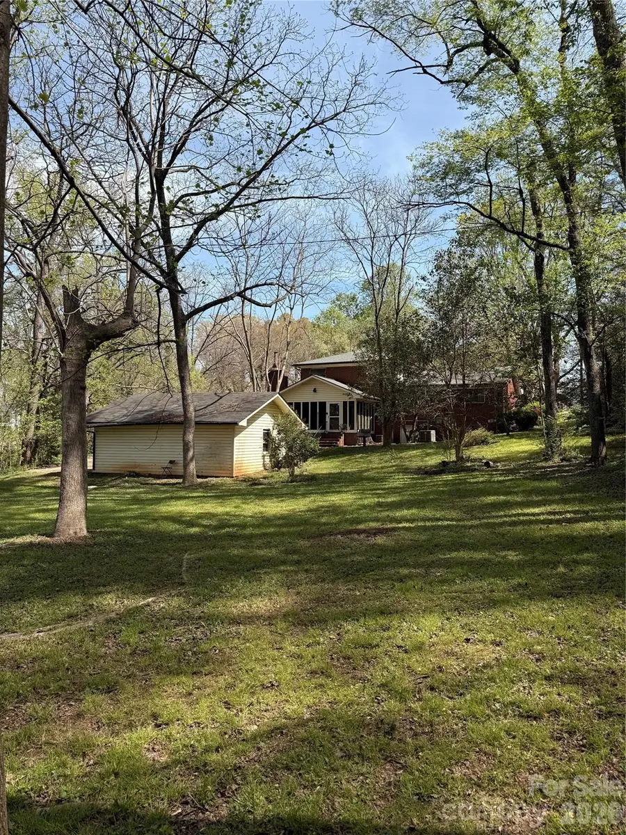 516 S Green Street, Statesville, NC 28677 - #3