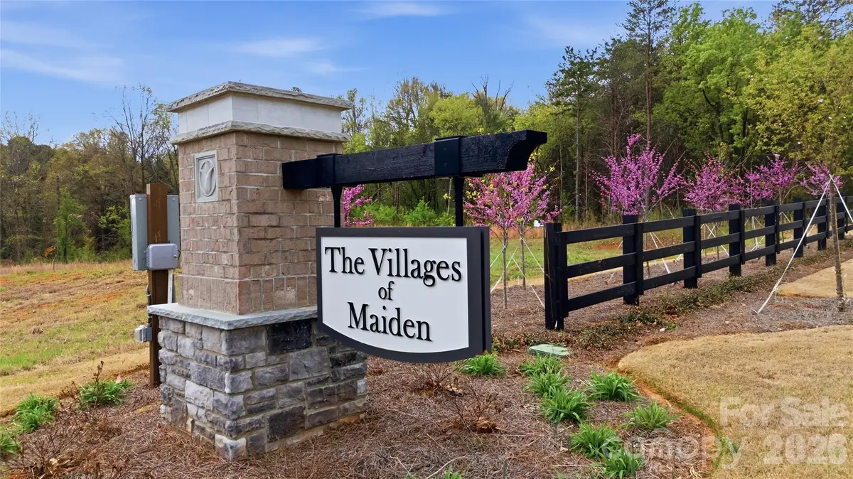 1821 Gkn Way, Newton, NC 28658 - #1