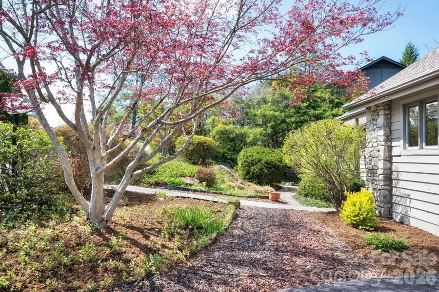 4 Zachary Ridge Road, Asheville, NC 28804 - #3