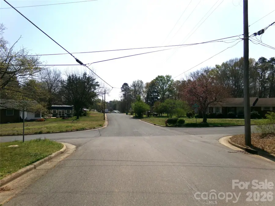 000 Ross Drive #1, Albemarle, NC 28001 - #2