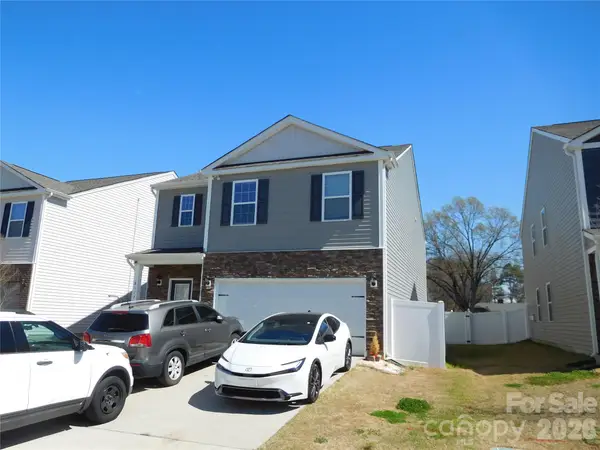 8112 Clairwood Drive, Charlotte, NC 28269