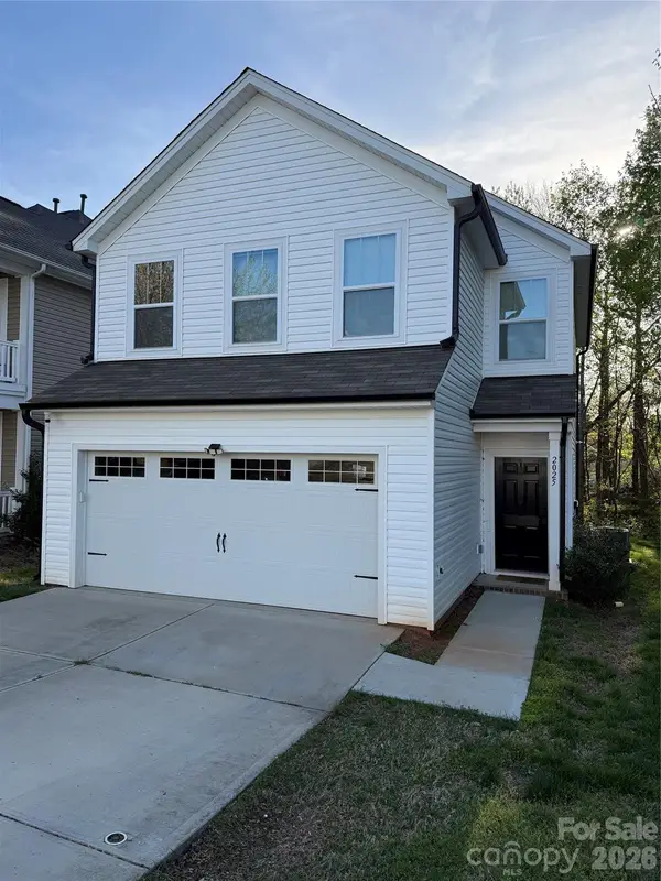 2025 Woodshorn Drive, Matthews, NC 28104