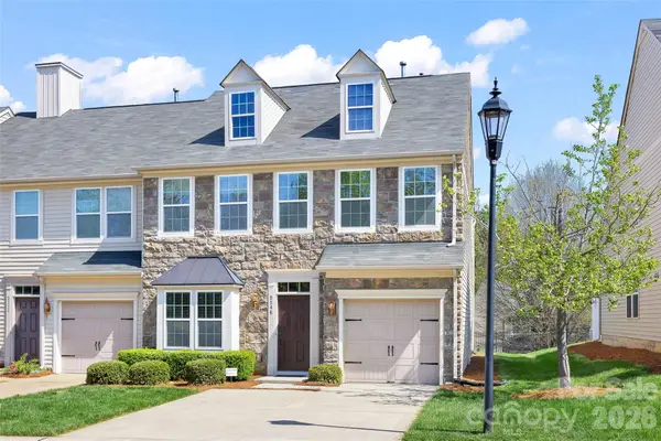 9548 Birkwood Court, Charlotte, NC 28278