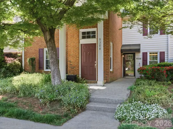9308 S Vicksburg Park Court, Charlotte, NC 28210