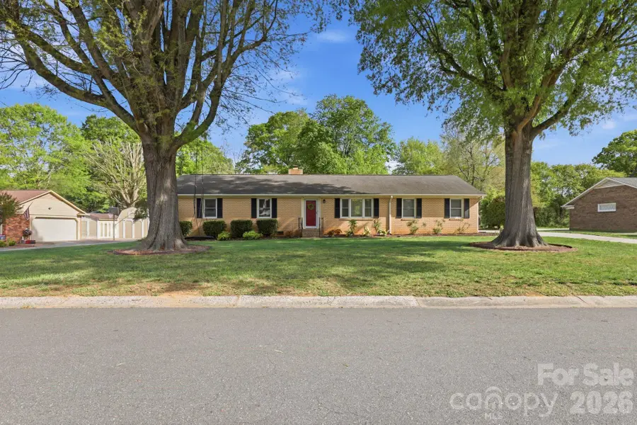 8325 Fallsdale Drive, Charlotte, NC 28214 - #3