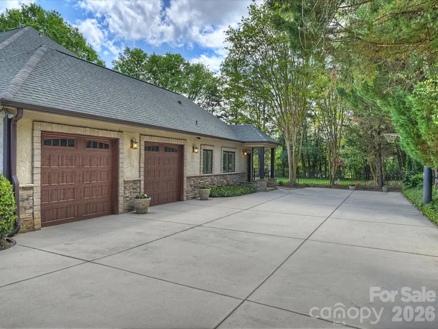 4330 Carmel Valley Road, Charlotte, NC 28226 - #2