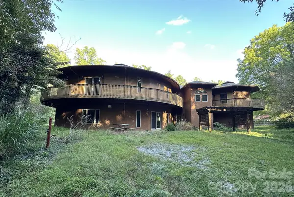 2905 Kanuga Road, Hendersonville, NC 28739