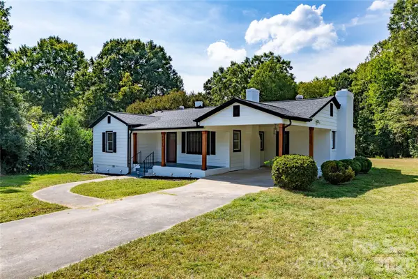 8000 Chapman Street, Charlotte, NC 28216