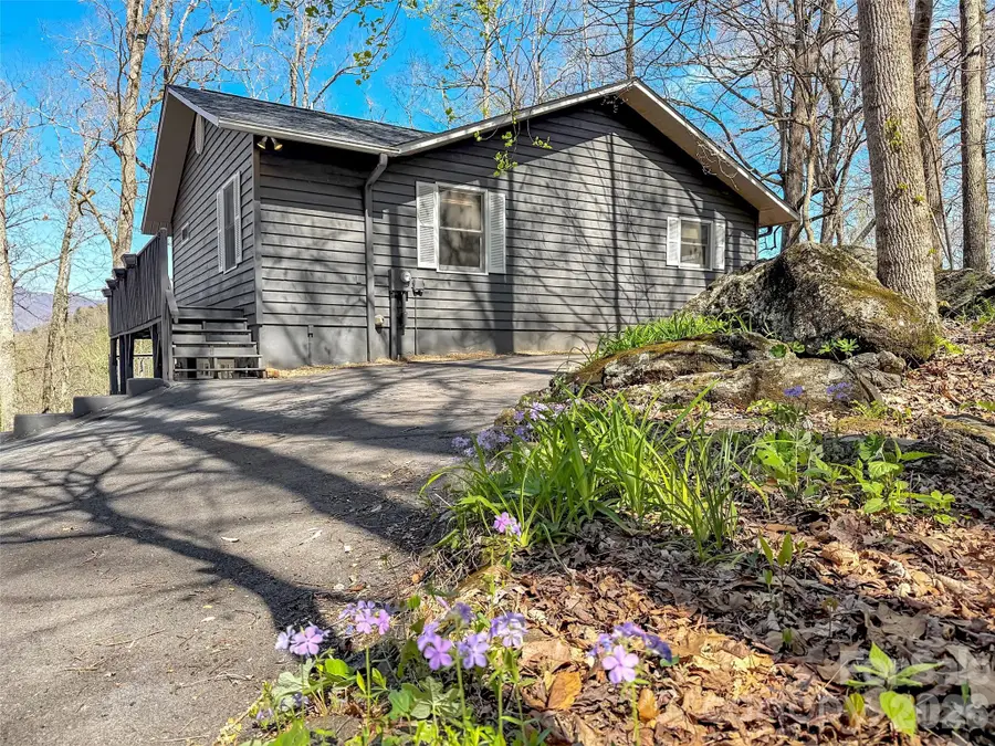 400 Indian Trail, Franklin, NC 28734 - #3