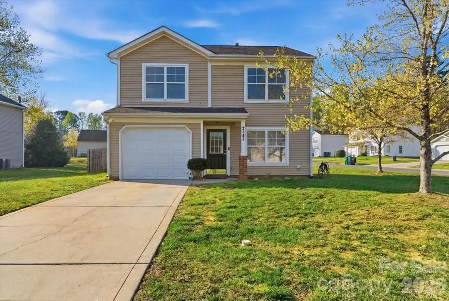 2047 Sonoma Valley Drive, Charlotte, NC 28214 - #2