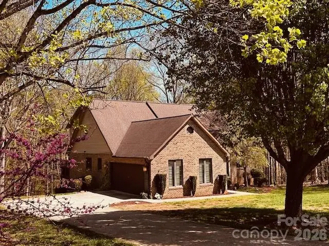 395 Wood Hollow Road, Taylorsville, NC 28681 - #2