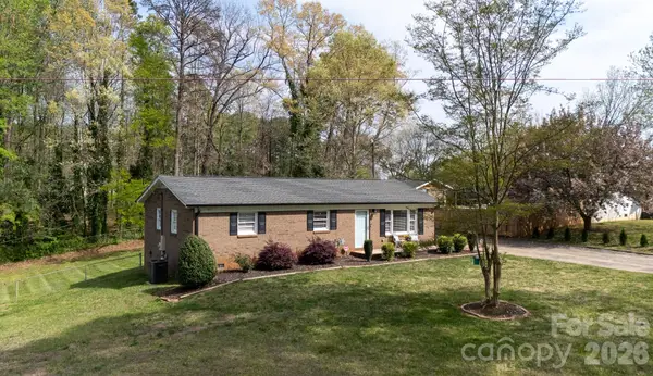 2640 Meadow Lark Lane, Gastonia, NC 28056