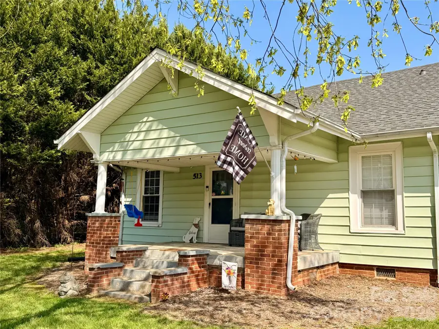 513 7th Street Sw, Taylorsville, NC 28681 - #2