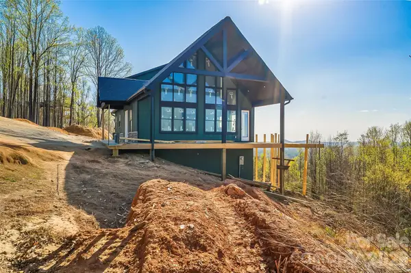 4898 Soaring Top Lane, Lenoir, NC 28645