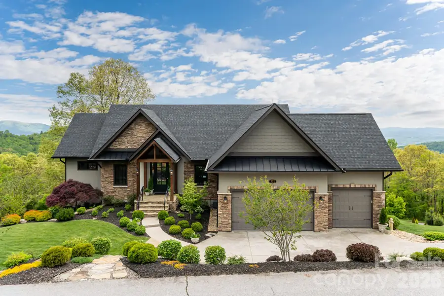 332 Summerset Drive, Hendersonville, NC 28792 - #2