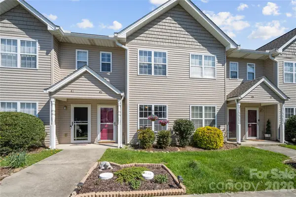 43 Stafford Court, Fletcher, NC 28732