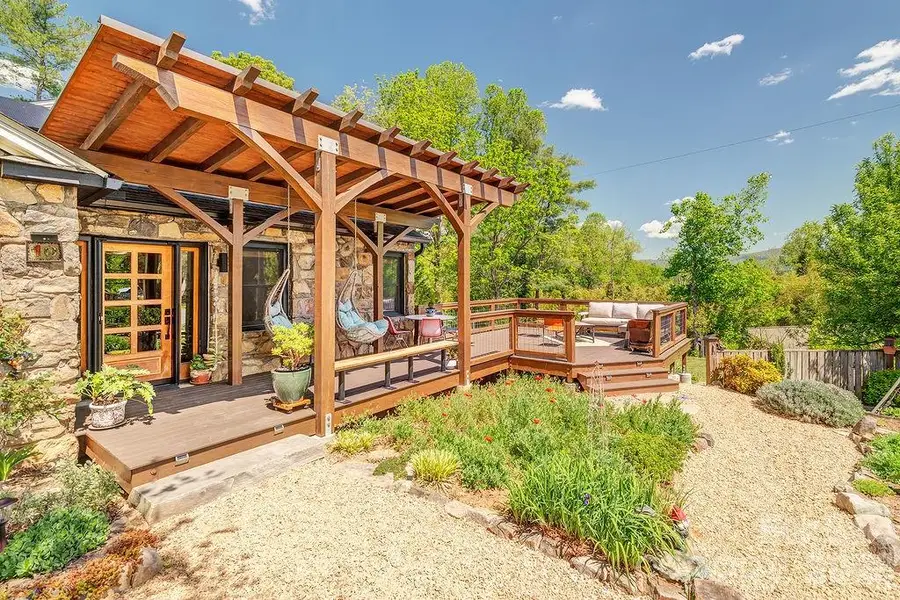 10 Hillendale Road, Asheville, NC 28805 - #3
