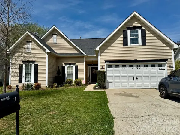 115 Kristens Court Drive, Mooresville, NC 28115