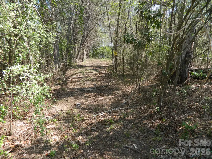 1329 Overlook Drive Sw, Lenoir, NC 28645 - #2