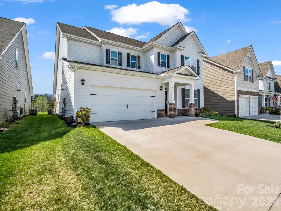 255 Fox Cove Road, Hendersonville, NC 28792 - #2