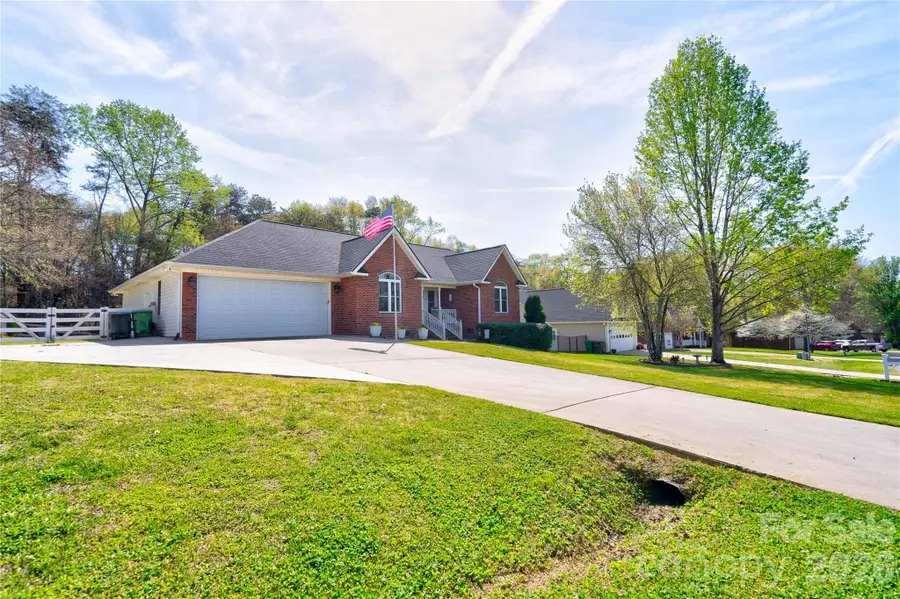 123 Creekside Drive, Shelby, NC 28152 - #2