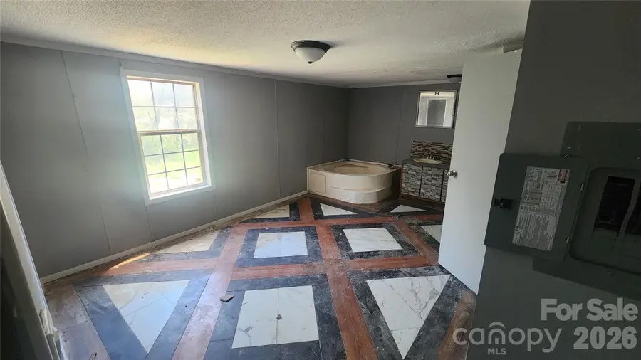 802 W 15th Street, Newton, NC 28658 - #3