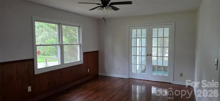 6 Fairway Drive, Asheville, NC 28805 - #3