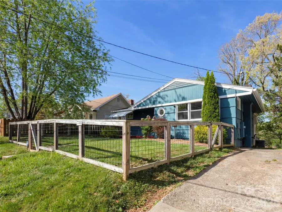 68 Vandalia Avenue, Asheville, NC 28806 - #2