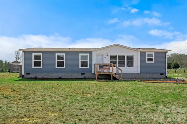 59 Alberto Way, Hendersonville, NC 28792