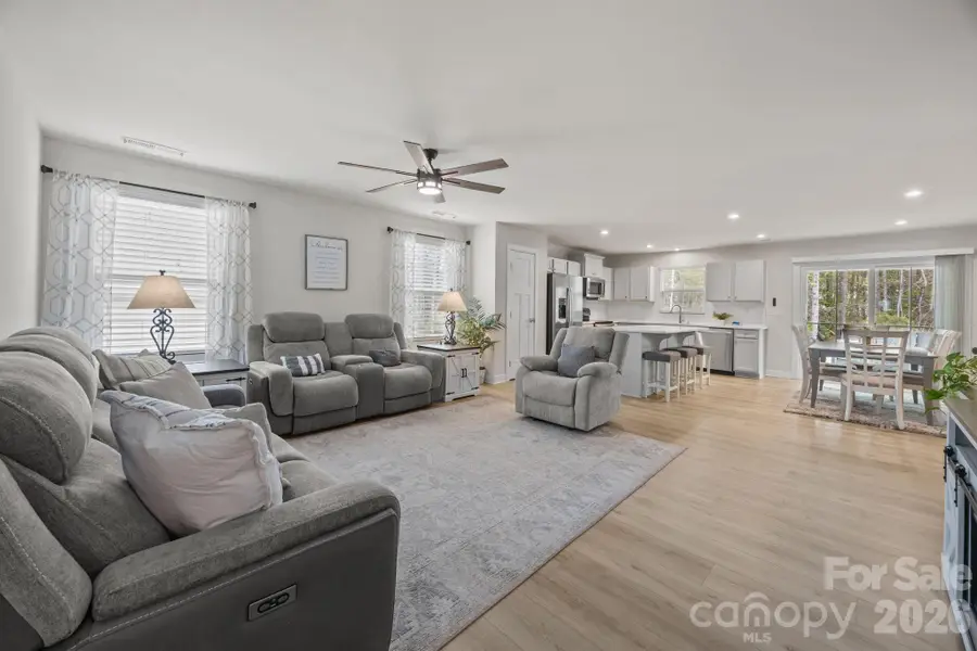 410 Hollis Place, Lancaster, SC 29720 - #3