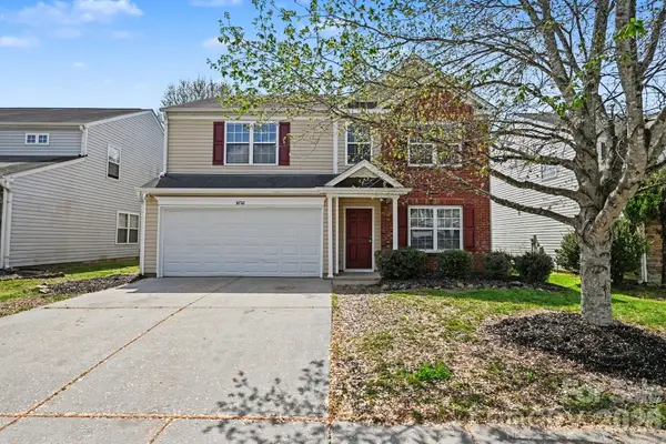 10741 Glenluce Avenue, Charlotte, NC 28213