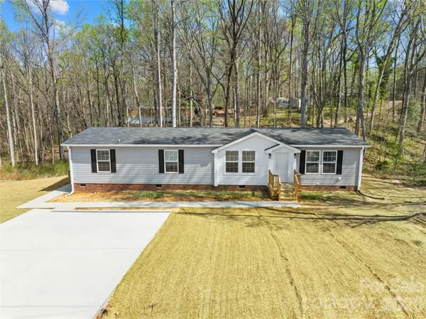 7822 Stillwater Drive, Sherrills Ford, NC 28673
