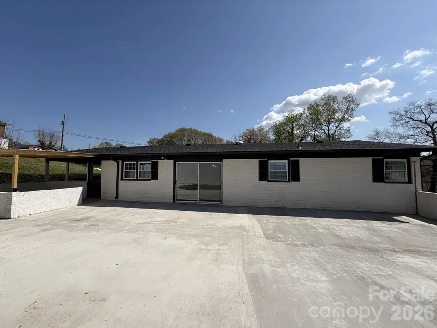 202 Woodward Avenue, Morganton, NC 28655 - #2