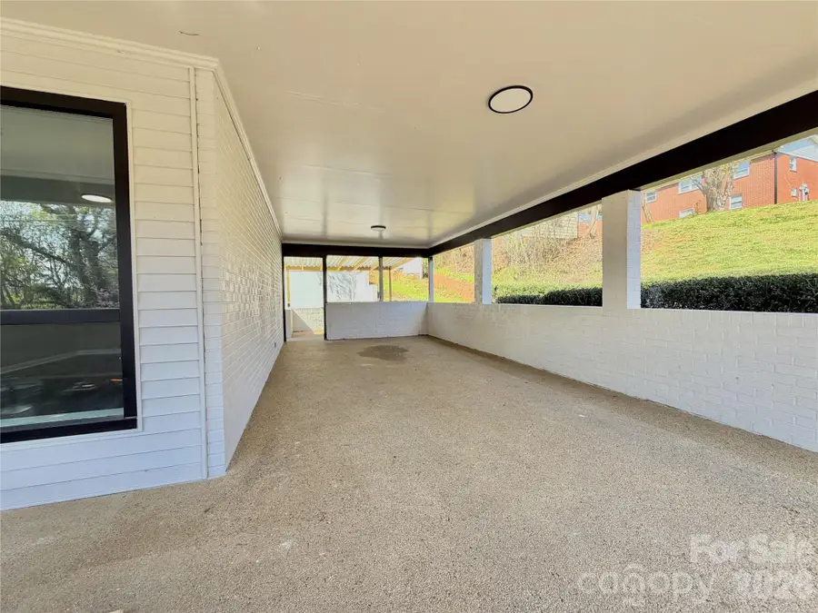 202 Woodward Avenue, Morganton, NC 28655 - #3