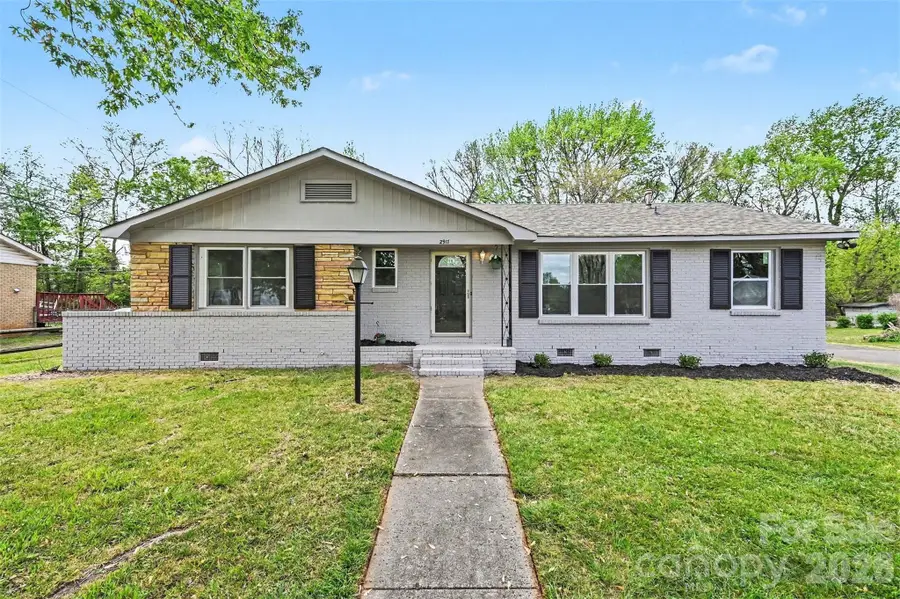 2917 Dalecrest Drive, Charlotte, NC 28269 - #3