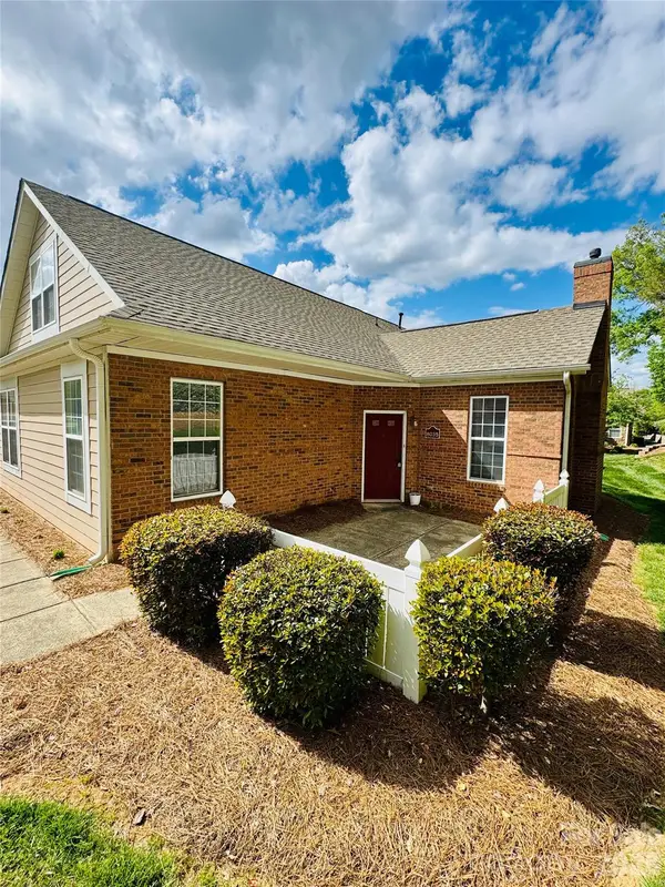 8035 Sultana Circle, Charlotte, NC 28227