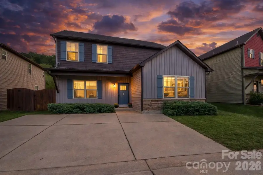 27 Mann Lane, Fletcher, NC 28732 - #2