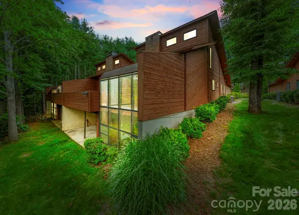 204 Woodfield Drive, Asheville, NC 28803